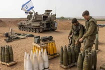 Đạn pháo mà quân đội Israel sử dụng trên chiến trường phần lớn do Mỹ viện trợ (Ảnh: NetEasy)