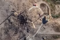 Hình ảnh vệ tinh cho thấy Bãi phóng tàu vũ trụ Plesetsk bị hư hại nghiêm trọng (Ảnh: Reuters).