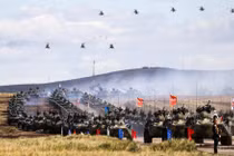 Quân đội Nga tập trận (Ảnh: Dwnews).