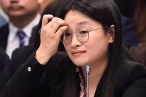 Bà Alice Guo bị đình chỉ chức vụ và bị điều tra do nghi ngờ là gián điệp Trung Quốc (Ảnh: Inquirer)