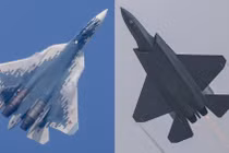 Su-57 Nga (trái) và J-35A Trung Quốc. Ảnh: CNA.