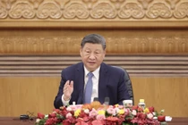 Ngày 25/4, ông Tập Cận Bình chủ trì Hội nghị Bộ Chính trị bàn về kinh tế. Ảnh: SingTao.