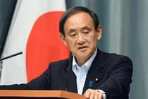 Thủ tướng Yoshihide Suga tuyên bố không thể chấp nhận việc Trung Quốc sử dụng "Luật Hải cảnh” khiến tình hình ở biển Hoa Đông và Biển Đông gia tăng căng thẳng (Ảnh: Dongfang).