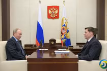 Ông Alexey Mordashov, chủ tịch Công ty gang thép Severstal (phải), tài sản bị mất hơn 11 tỷ USD do lệnh trừng phạt của phương Tây (Ảnh: Sohu).