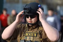 Adam Kadyrov, được trao chức "Người quản lý" Bộ Nội vụ Chechnya khi 17 tuổi. Ảnh: LTN.