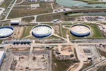 Giao dịch dầu trị giá hàng tỉ USD của Tổng thống Biden đối mặt với thử thách lớn