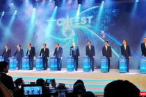 Đại diện các cơ quan Chính phủ bấm nút khai mạc TECHFEST 2020.
