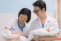 Niềm vui của các bác sĩ khi điều trị thành công.