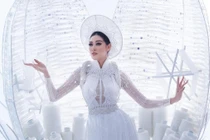 Trang phục "Kén Em" được Khánh Vân lựa chọn để dự thi. Ảnh: FBNV