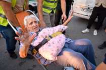 Cuộc tấn công vào Lebanon của Israel khiến khung cảnh trở nên ảm đạm (Ảnh: AP)