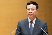 Bộ trưởng Bộ Khoa học và Công nghệ Nguyễn Mạnh Hùng báo cáo tại Quốc hội sáng 21/11.