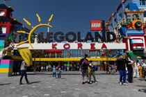 Legoland Korea - nguồn cơn của cuộc khủng hoảng nợ ở Hàn Quốc