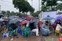 Nhà ở xã hội: Vì sao người dân thức đêm nộp hồ sơ, doanh nghiệp vẫn "mắc kẹt"?