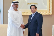 Thủ tướng Phạm Minh Chính tiếp Giám đốc Cơ quan Đầu tư Abu Dhabi (ADIA) Sheikh Hamed bin Zayed Al Nahyan. Ảnh: VGP/Nhật Bắc.