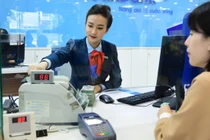 Cổ đông sở hữu vượt trần tại ngân hàng không được nhận cổ tức bằng tiền 