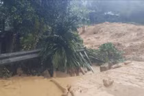 Cơn lũ quét xảy ra tối 27/10 đã cuốn trôi 11 ngôi nhà ở nóc Ông Yên, thôn Trà Giác, xã Trà Tân, TP Đà Nẵng.