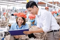 Nhiều doanh nghiệp công bố thưởng Tết sớm