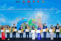 Vinamilk bứt phá ESG với danh hiệu ''Ngôi sao CSI'' và loạt giải thưởng danh giá 2025 