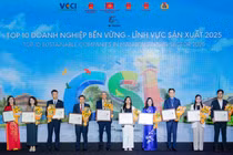 Vinamilk bứt phá ESG với danh hiệu ''Ngôi sao CSI'' và loạt giải thưởng danh giá 2025 