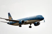 Nhiều chuyến bay bị ảnh hưởng do cơn bão Ragasa