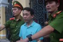 Bị cáo Nguyễn Minh Hùng (cựu Tổng Giám đốc Công ty VN Pharma). Ảnh: Hòa Bình