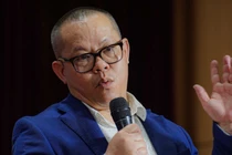 GS Nguyễn Đức An - Giám đốc Trung tâm Nghiên cứu Truyền thông về Khoa học, Sức khỏe và Dữ liệu (ĐH Bournemouth, Vương quốc Anh).