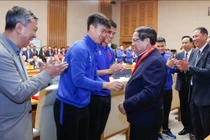 Thủ tướng: "Bóng từ từ lăn vào lưới nói lên sức mạnh tuyển Việt Nam"