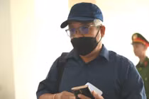 Cựu Thứ trưởng Bộ TNMT hầu tòa vụ án khai thác lậu 736 tỷ đồng đất hiếm