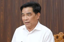 Ông Lê Văn Dũng, Chủ tịch UBND tỉnh Quảng Nam tại họp báo.