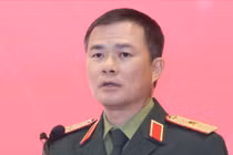 Thiếu tướng Tào Đức Thắng, Chủ tịch kiêm Tổng Giám đốc Tập đoàn Viettel phát biểu tại hội nghị.