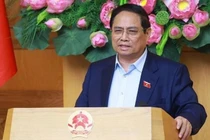 Thủ tướng Phạm Minh Chính chủ trì họp đánh giá tác động của các cuộc xung đột trên thế giới ảnh hưởng đến tình hình kinh tế-xã hội trong nước. (Ảnh: Dương Giang/TTXVN).