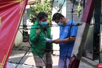 Ngành y tế và các lực lượng chức năng đã kiểm soát rất tốt khu phong toả quận 6. Toàn bộ người dân nơi đây nhận kết quả âm tính với COVID-19 (Ảnh: Hải Linh)