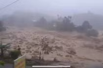 Cảnh sạt lở, lũ quét nghiêm trọng tại xã Phước Thành, san bằng khu đất và cuốn trôi toàn bộ 13 căn nhà cùng tài sản (Ảnh: QNO)