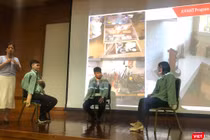 Ths. Lê Thị Hạ Quyên, Phó khoa phục hồi chức năng Bệnh viện Phục Hồi Chức Năng - điều trị bệnh nghề nghiệp TP.HCM hướng dẫn thực hành rối loại nuốt sau đột quỵ. (Ảnh: Hải Linh)