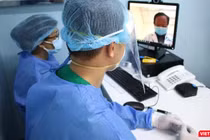 Hội chẩn trực tuyến giữa các BS chuyên khoa tại Bệnh viện ĐH Y Dược TP.HCM 