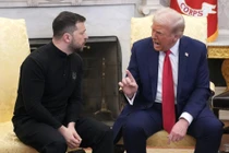 Cuộc gặp đầy căng thẳng giữa Trump và Zelensky.
