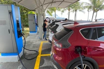 Tại sao nhiều người dùng ô tô điện lựa chọn thuê pin thay vì mua đứt?