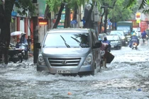 4 bộ phận cần kiểm tra khi ô tô đi qua vùng ngập nước?