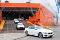 Lượng ô tô nhập khẩu vào Việt Nam tăng mạnh