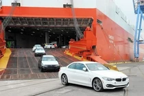 Lượng ô tô nhập khẩu vào Việt Nam tăng mạnh