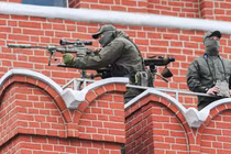 "Siêu súng bắn tỉa" được sử dụng để bảo vệ Tổng thống Nga (Ảnh: RBTH)