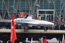 Người dân Lithuania quyên góp 5,4 triệu USD để viện trợ cho Ukraine UAV chiến đấu (Ảnh: Business Insider)