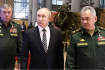 Các quyết định chiến lược quân sự cấp thấp của ông Putin liệu có mang lại hiệu quả? (Ảnh: Business Insider)