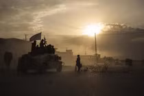 Mỹ ước tính số vũ khí bị bỏ lại Afghanistan có giá trị lên đến 7 tỷ USD (Ảnh: RT)