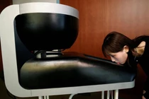 Màn hình TV cho phép người dùng nếm thử hương vị thức ăn (Ảnh: OC)