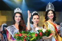 Châu Ngọc Bích - người đẹp Việt Nam đăng quang Hoa hậu Đại sứ quý bà thế giới 2018 