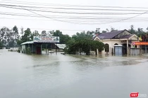 Nhiều huyện trên đại bàn tỉnh Quảng Nam bị ngập úng nặng nề do mưa lớn kéo dài