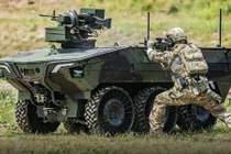 Lính thủy Đánh bộ Mỹ thử nghiệm xe chiến đấu không người lái Arion-SMET của công ty Hàn Quốc Hanwha Defense. Ảnh Army Recognition.