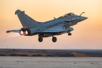 Máy bay tiêm kích đa năng Rafale của quân đội Pháp. Ảnh minh họa tài khoản Twitter quân đội Pháp. 