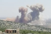 Không quân Nga không kích lực lượng Hồi giáo cực đoan thánh chiến ở Idlib. Ảnh Within Syria. 